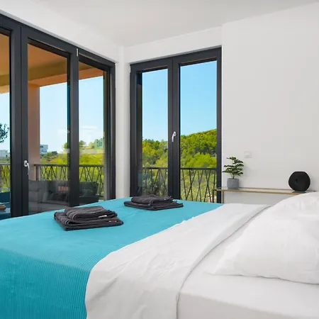 Apartment Mery Vodice